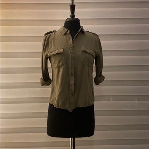 Casual collared button down shirt
